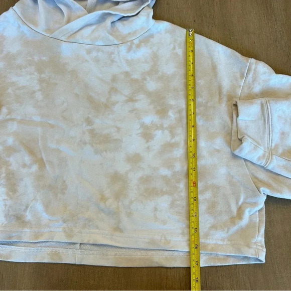 Fabletics Eco Conscious Pullover in Honey Milk Magma Size L Cropped Hoodie - Picture 8 of 8